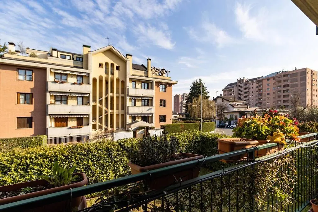 Apartament Monza Monolocale Completo Włochy