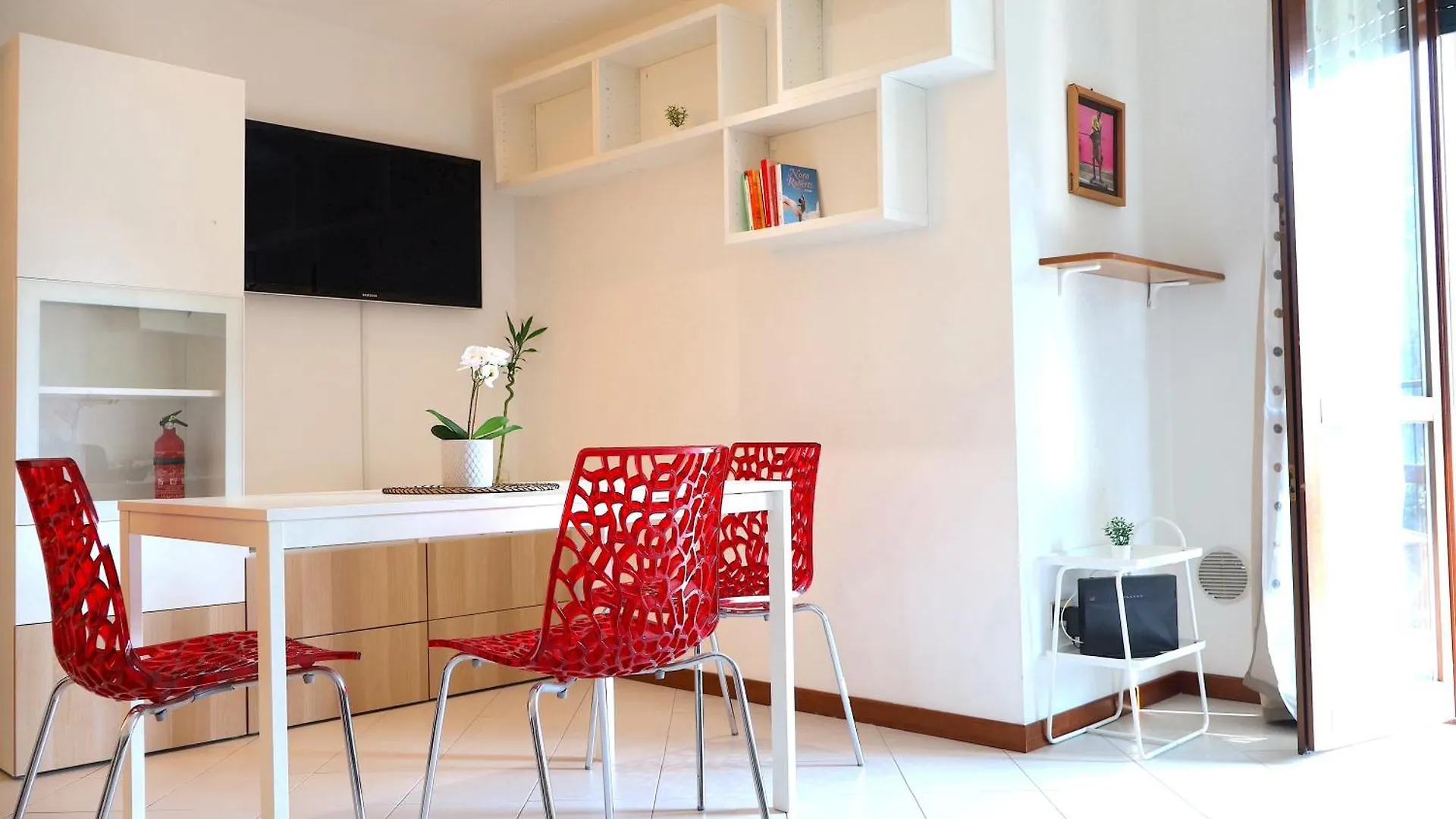 Apartament Monza Monolocale Completo 0*,